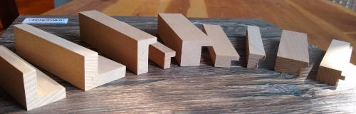 Verschiedene Profile von Buche-Bilderrahmenleisten