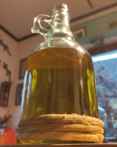 Eine hübsche italienische Olivenöl-Flasche