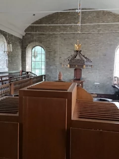 Vergoldeter Zapfen - Kirchenornament, in der evangelischen Kirche in Kettwig