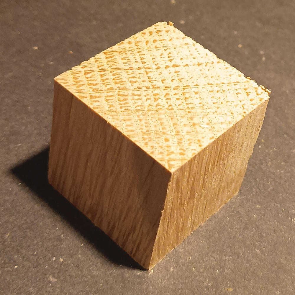 Eiche-Holzwürfel 35x35x35mm Eiche-Holzwürfel 35x35x35mm