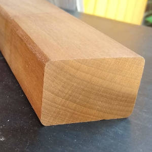 Mahagoni-Bankleiste 40x80mm Mahagoni-Bankleiste 40x80mm